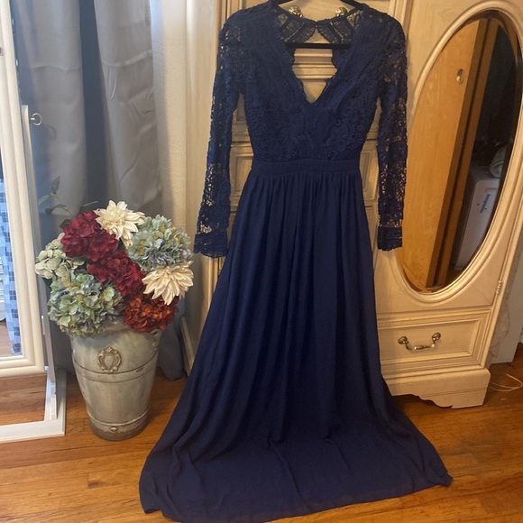 Lulu’s Dress - Picture 5 of 12